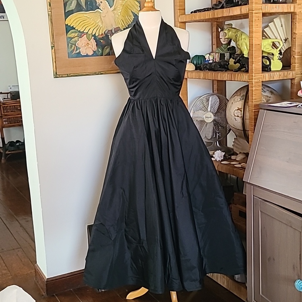 Vintage Victor Costa For Bergdorf Goodman Black Halter Fit & Flare Dress Size 2